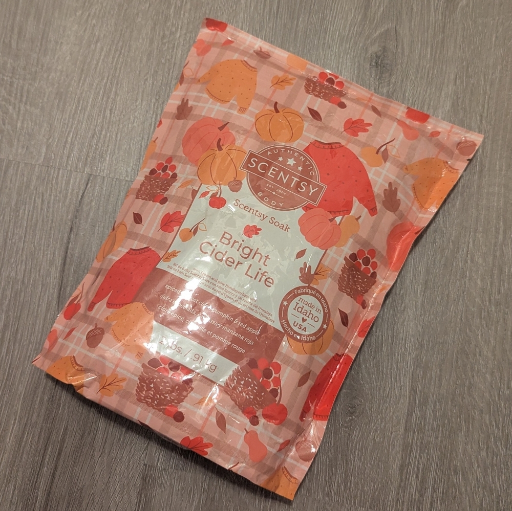 Scentsy Bright Cider Life Bath Soak